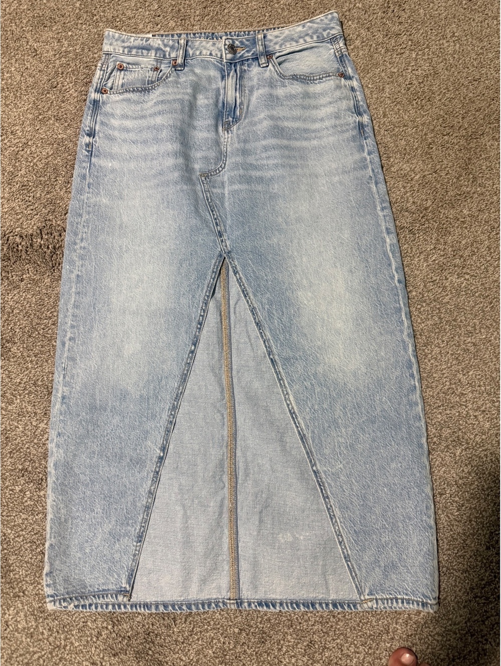 American Eagle Light Wash Denim Maxi Skirt Size 4